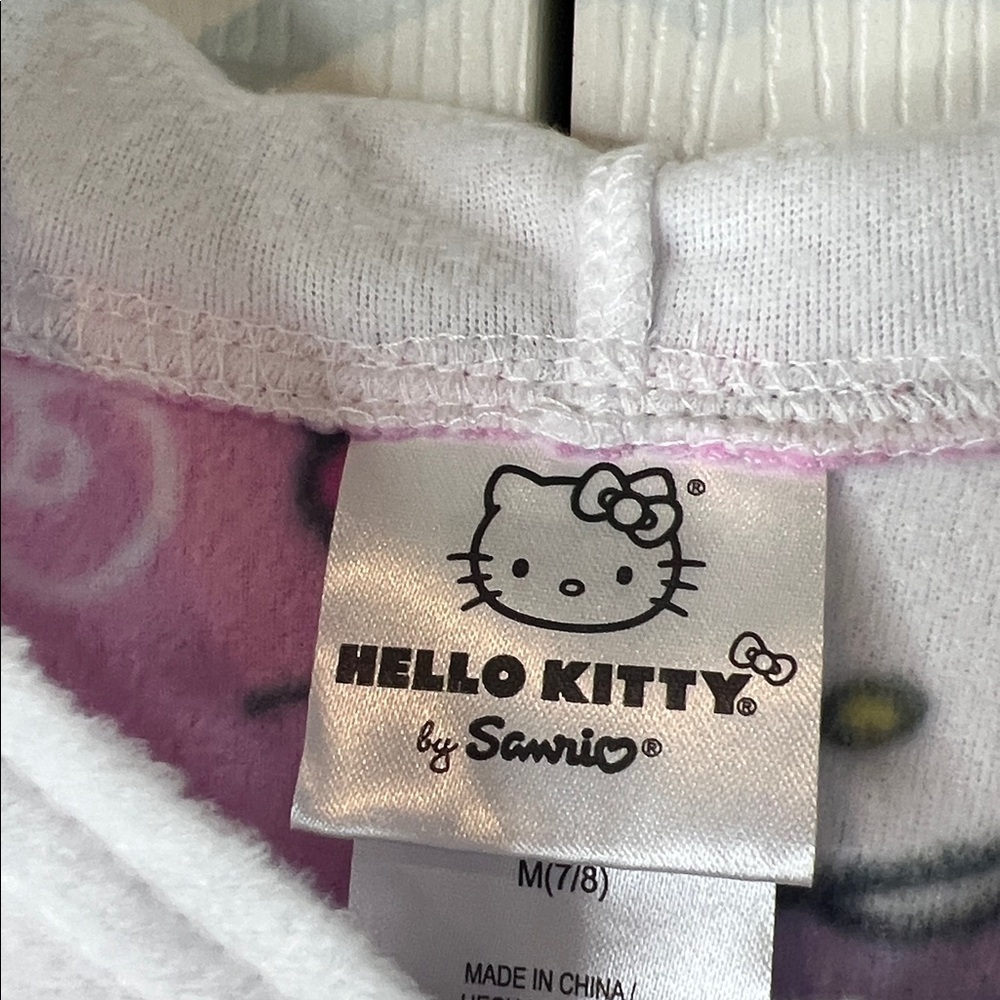 Sanrio Hello Kitty Pink and White Hooded Onesie Size M (7/8) - Picture 7 of 8